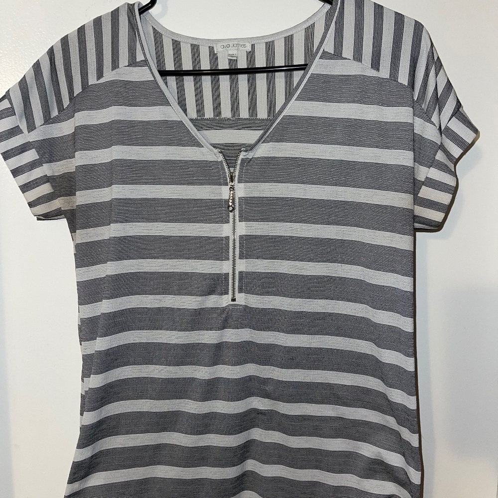 WOMENS casual top